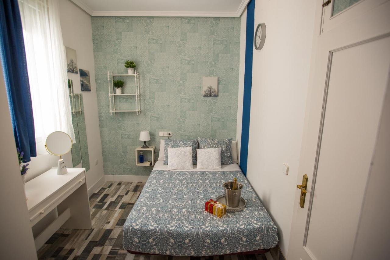 Small Interior Double Room