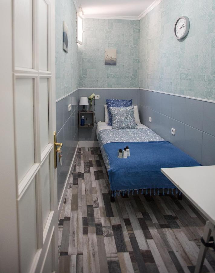 Budget Single Room
