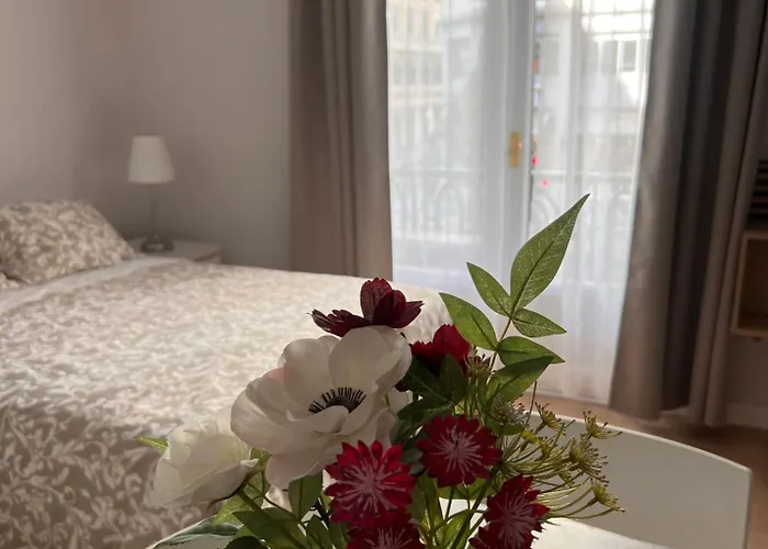 Room Gran Via Apartments