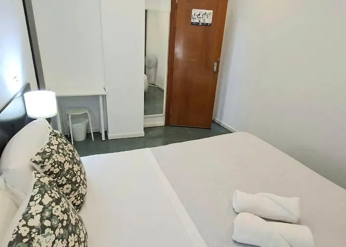 Ayz Javier Cabrini - Auto Check-In Property